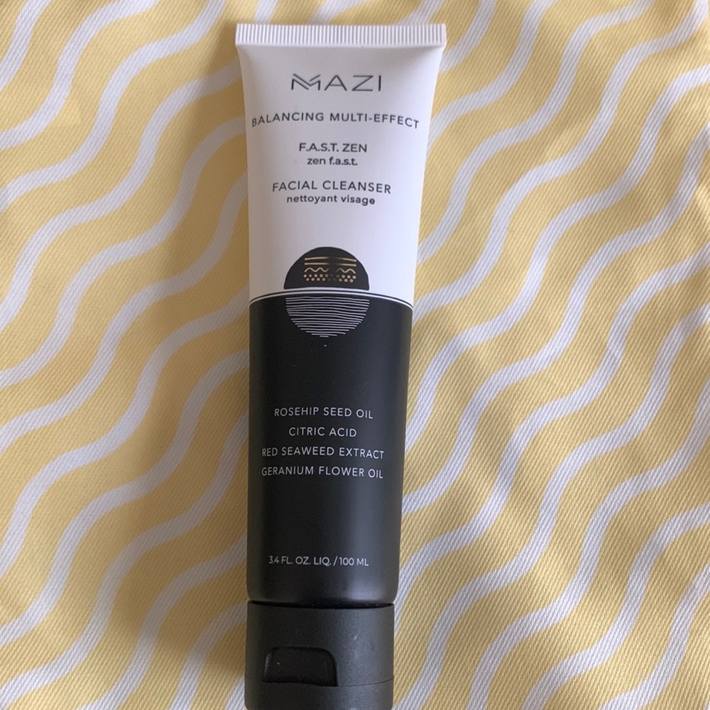 3/$12 Mazi Balancing Multi-Effect Facial Cleanser NWT